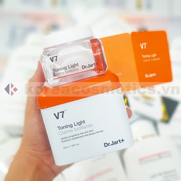 kem v7 có tốt không | review kem v7 drjart+ toning light
