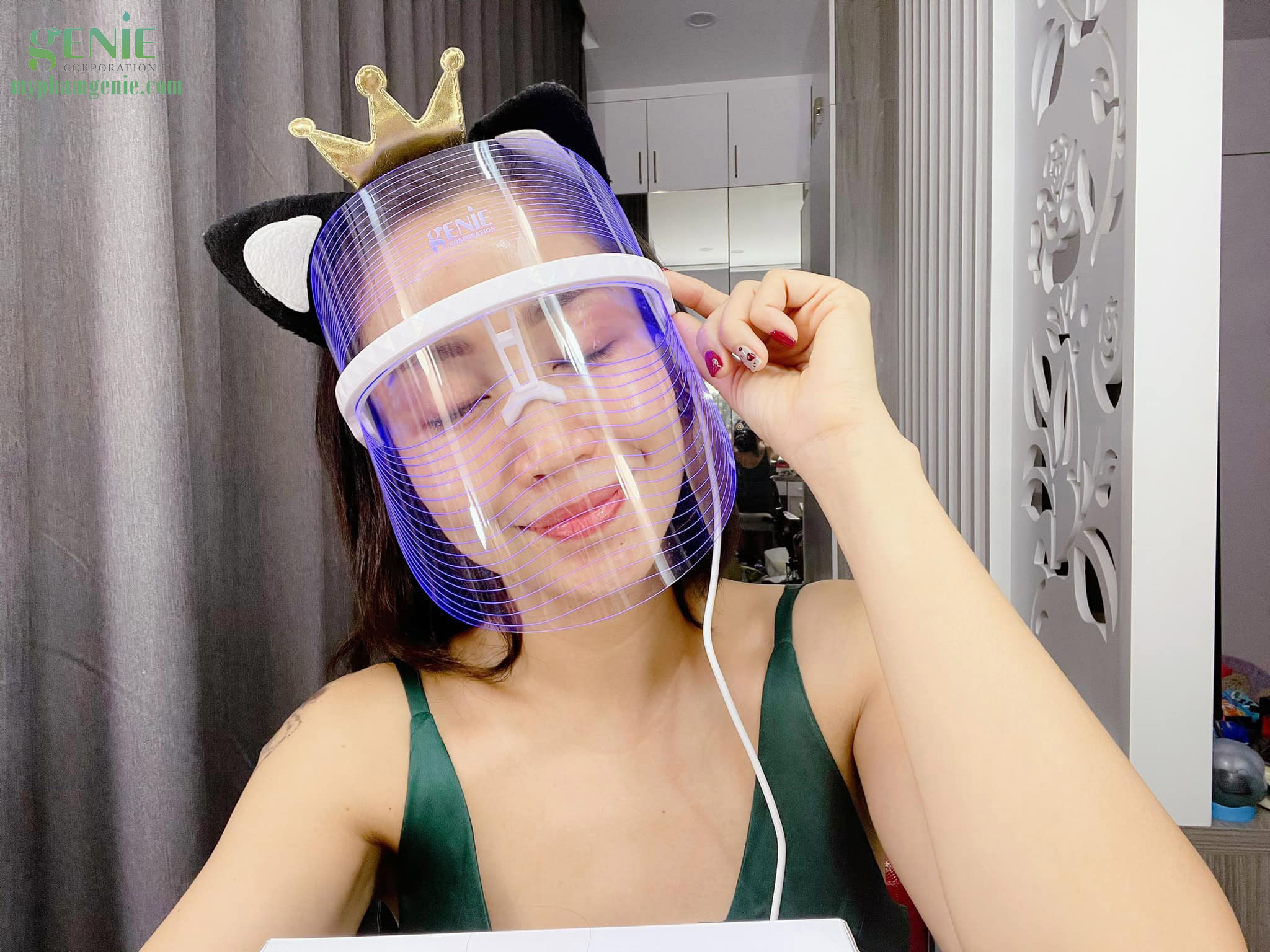 mặt nạ ánh sáng sinh học | therapy led mask